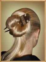 прическа для длинных волос со шпилькой Hantoidokimo